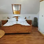 Sommerhaus Seidel - Mit Kostenlosem Parkplatz - Apartman Stralsund