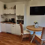 Sommerhaus Seidel - Mit Kostenlosem Parkplatz - Apartament Stralsund