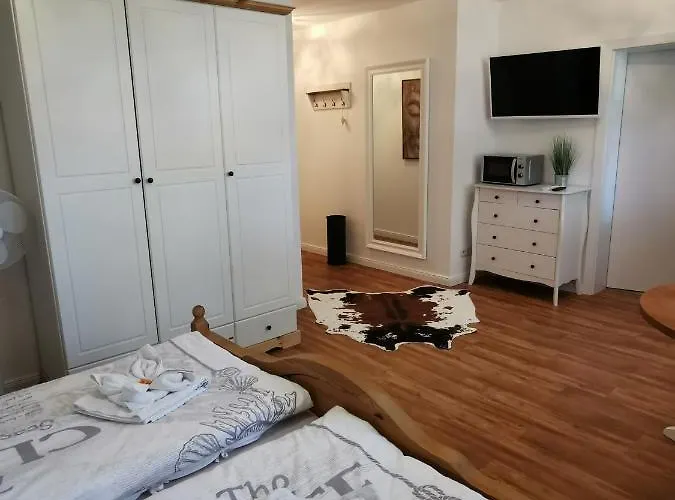 Sommerhaus Seidel - Mit Kostenlosem Parkplatz - Apartment Stralsund