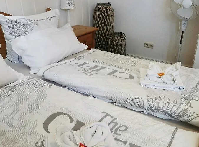 Apartment Sommerhaus Seidel - Mit Kostenlosem Parkplatz - Stralsund