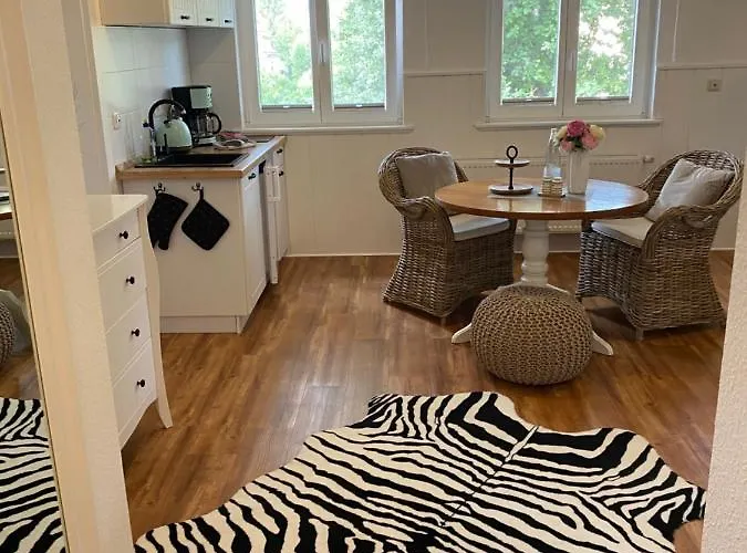 Sommerhaus Seidel - Mit Kostenlosem Parkplatz - Apartment Stralsund